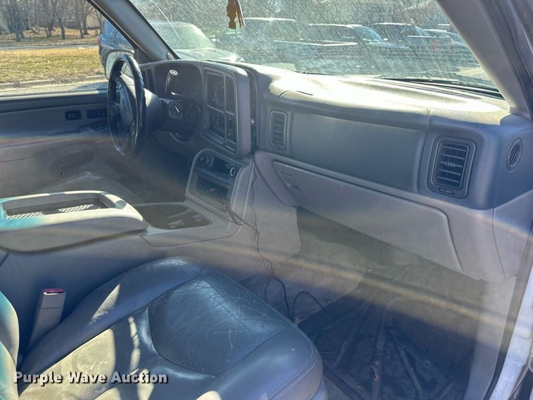 image for item NL9369 2005 GMC  Yukon SUV