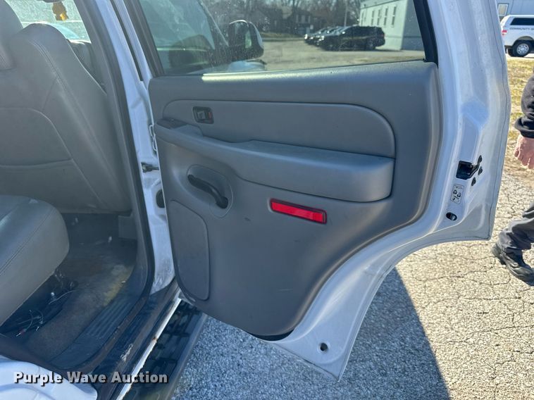 image for item NL9369 2005 GMC  Yukon SUV
