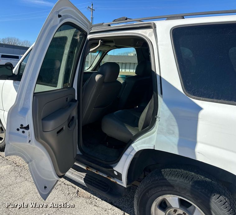 image for item NL9369 2005 GMC  Yukon SUV