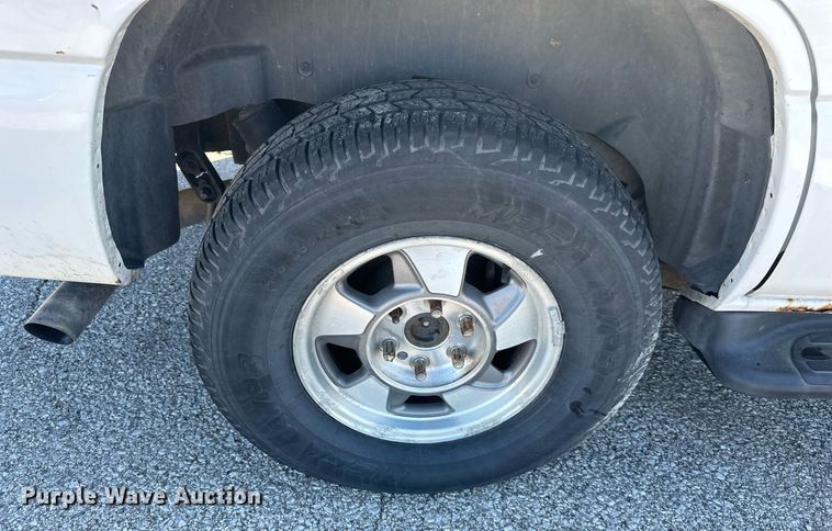 image for item NL9369 2005 GMC  Yukon SUV