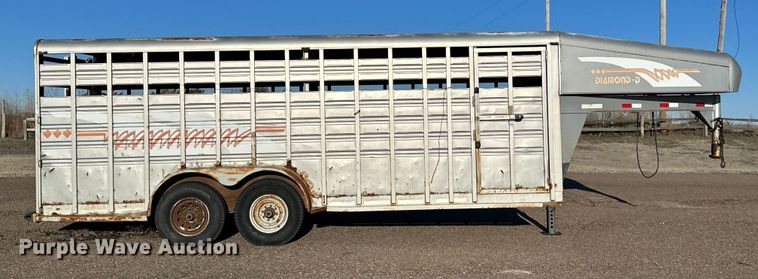 image for item NM9427 1997 Featherlite livestock trailer