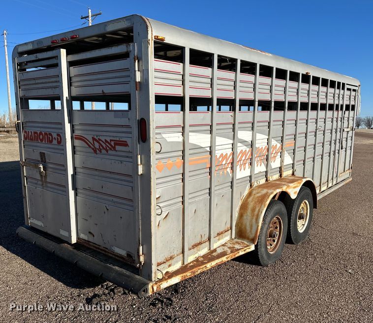 image for item NM9427 1997 Featherlite livestock trailer