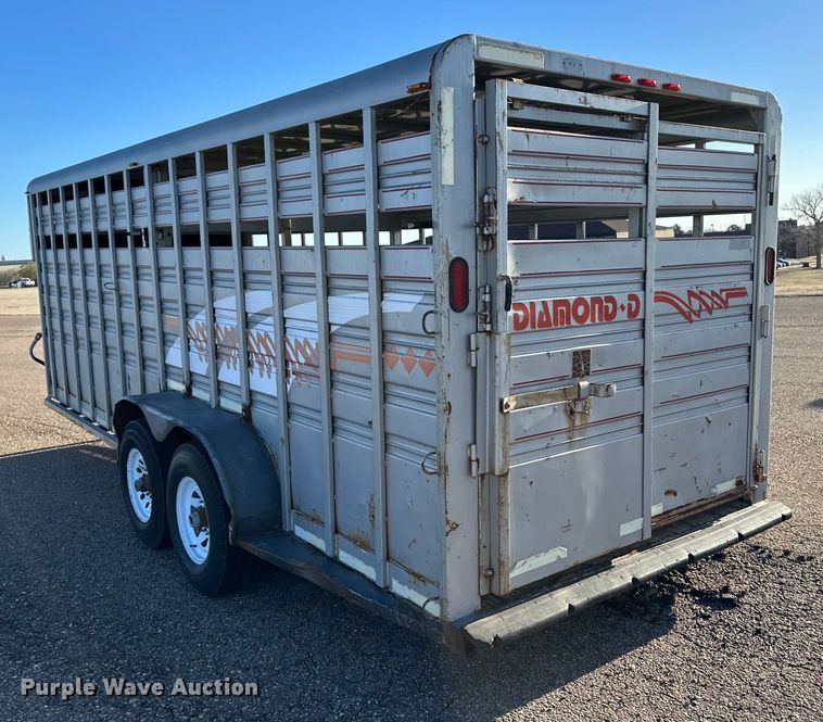 image for item NM9427 1997 Featherlite livestock trailer