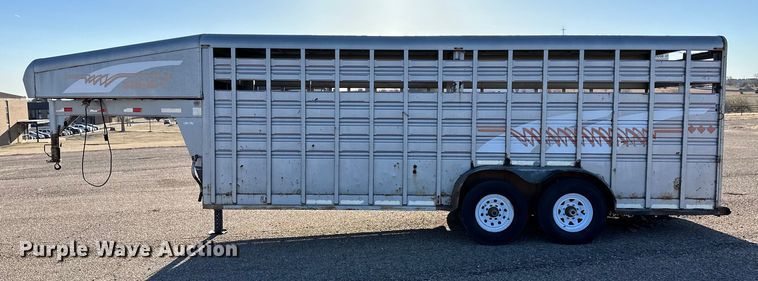image for item NM9427 1997 Featherlite livestock trailer