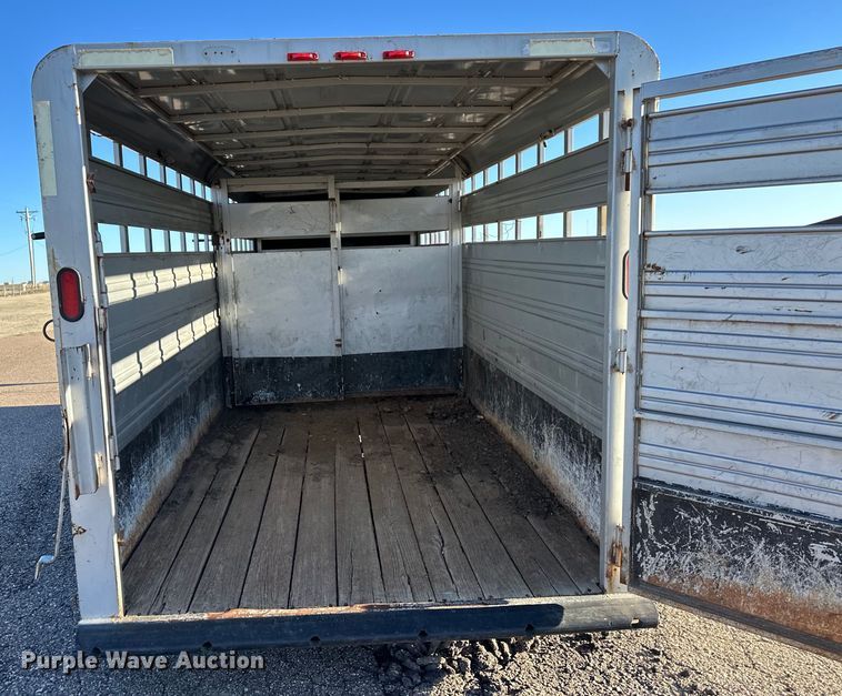 image for item NM9427 1997 Featherlite livestock trailer