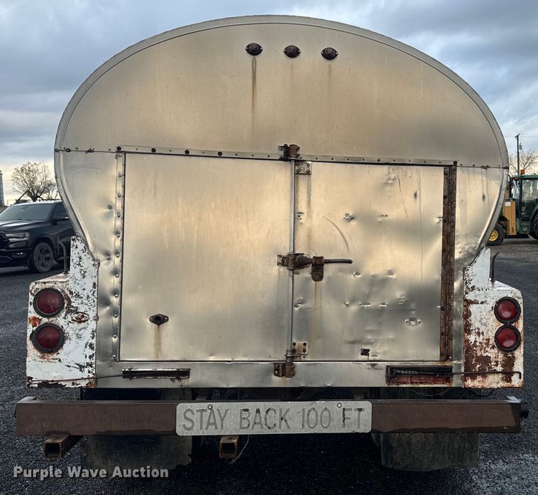 image for item NS9524 1967 Ford F600 water truck