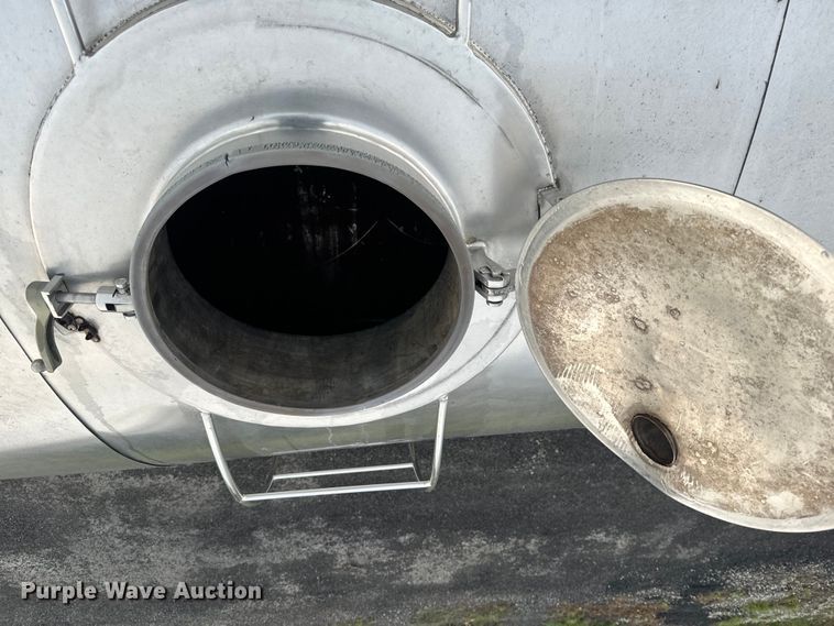 image for item NS9524 1967 Ford F600 water truck