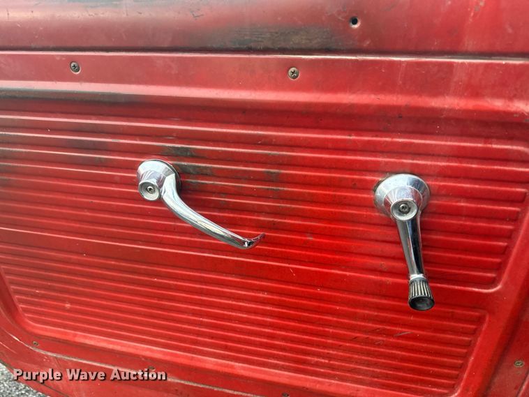 image for item NS9524 1967 Ford F600 water truck