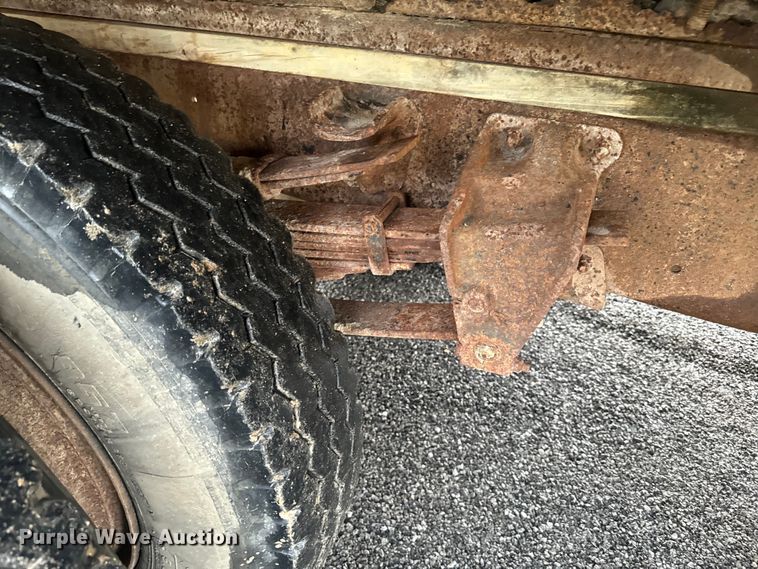 image for item NS9524 1967 Ford F600 water truck