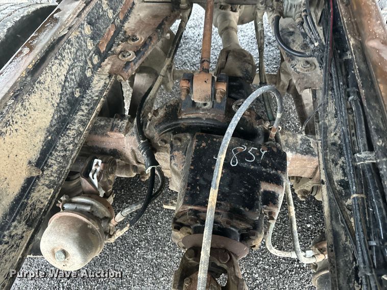 image for item NS9525 1998 Peterbilt 330 dump truck