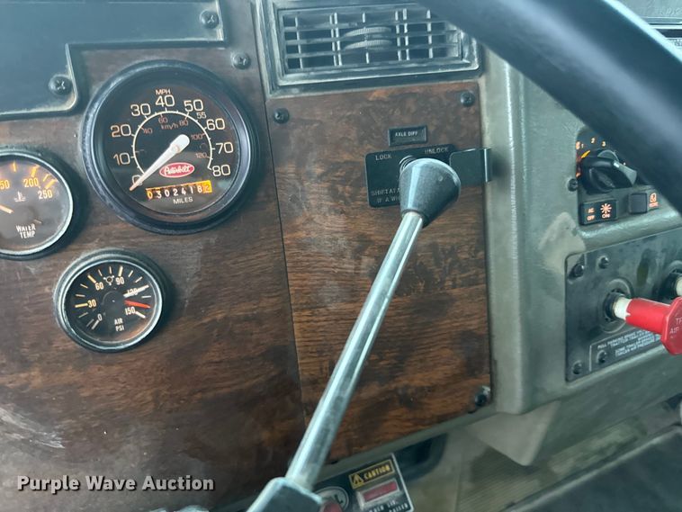 image for item NS9525 1998 Peterbilt 330 dump truck