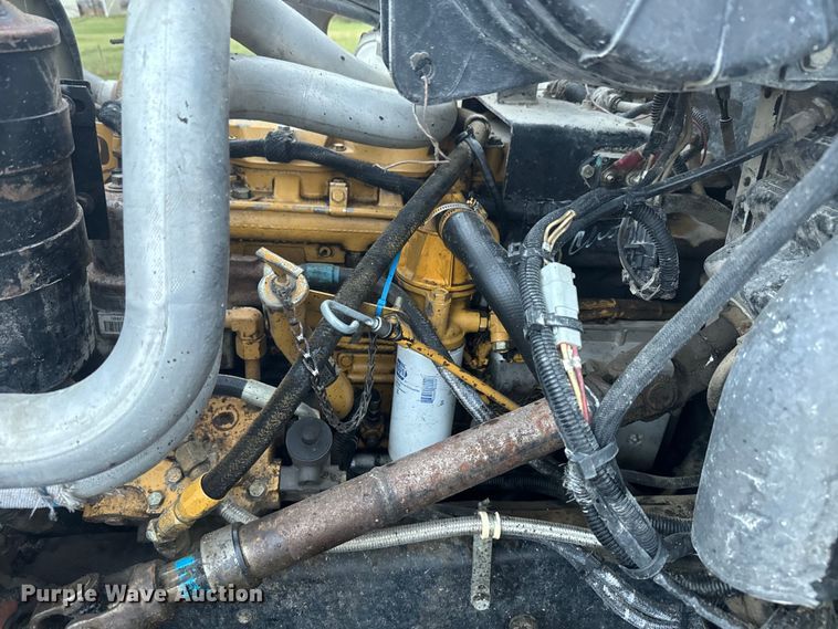 image for item NS9525 1998 Peterbilt 330 dump truck