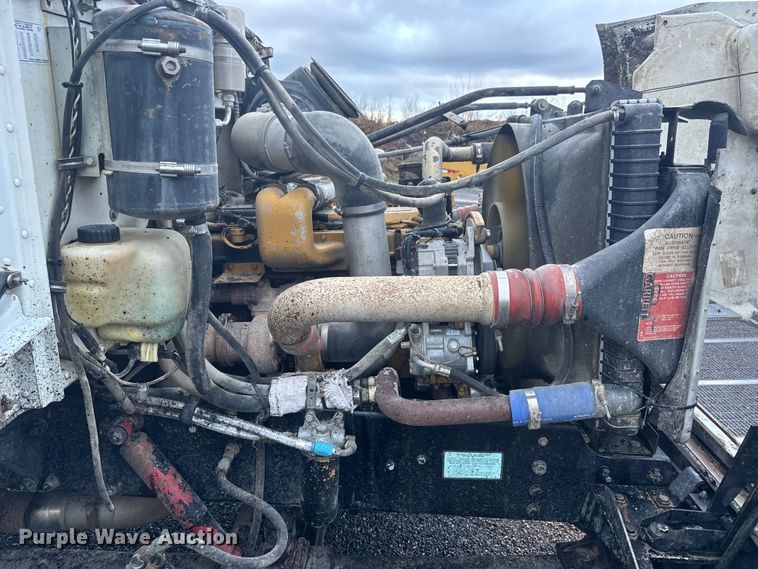 image for item NS9525 1998 Peterbilt 330 dump truck