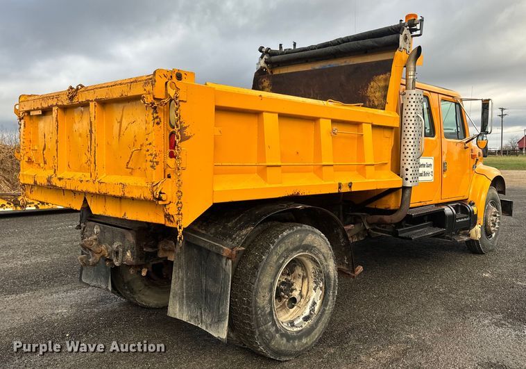 image for item NS9526 1997 International  4900 dump truck