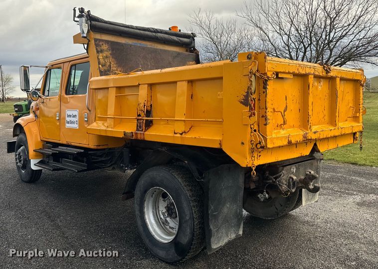 image for item NS9526 1997 International  4900 dump truck