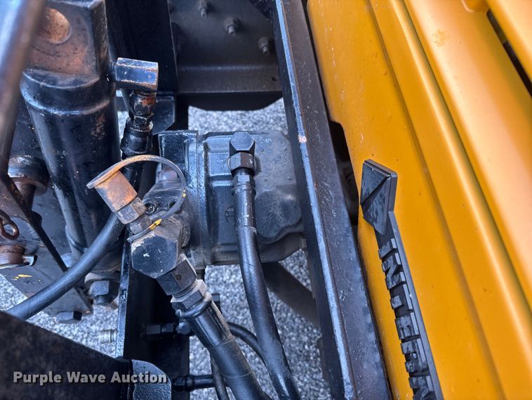 image for item NS9526 1997 International  4900 dump truck