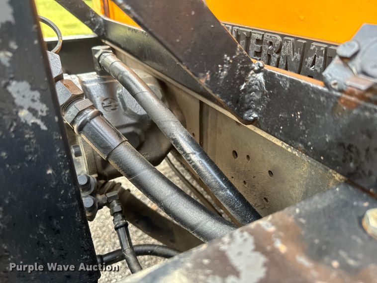 image for item NS9526 1997 International  4900 dump truck