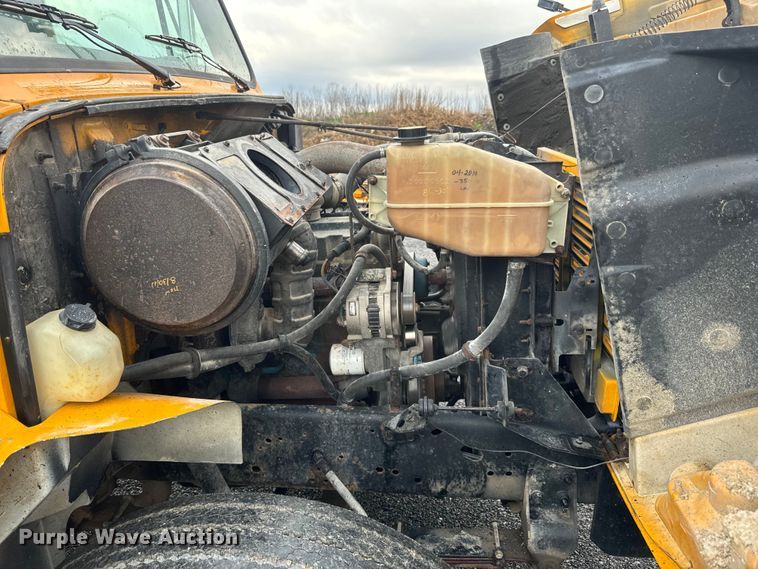 image for item NS9526 1997 International  4900 dump truck