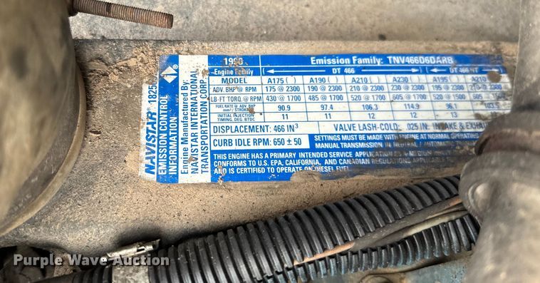 image for item NS9526 1997 International  4900 dump truck