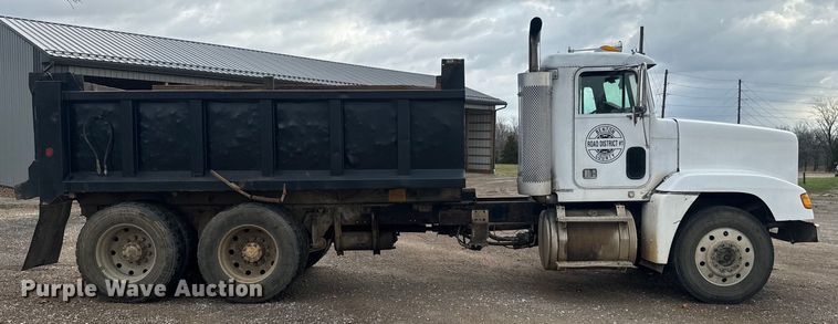 image for item NS9528 1990 Freightliner FLD dump truck