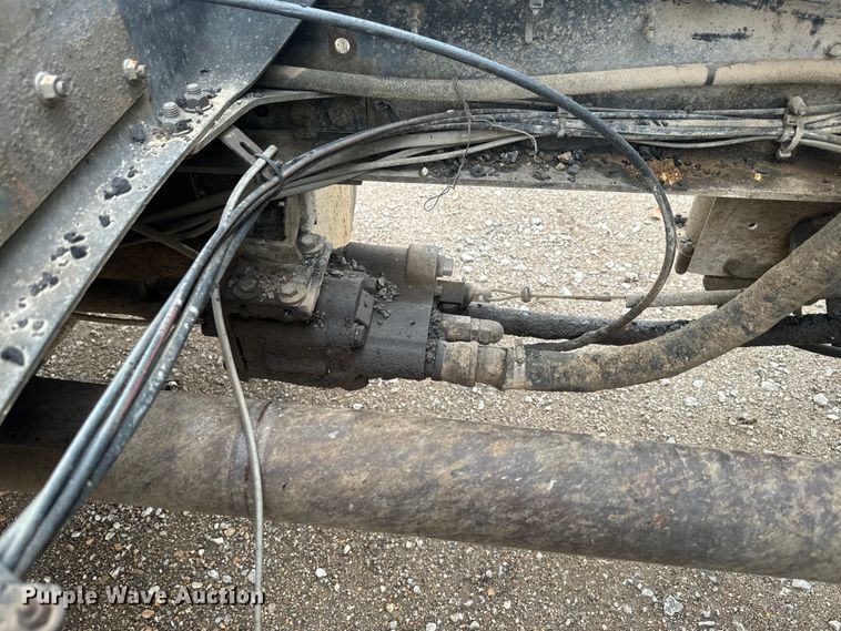 image for item NS9528 1990 Freightliner FLD dump truck