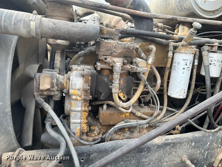 image for item NS9528 1990 Freightliner FLD dump truck