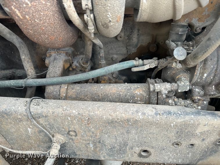 image for item NS9528 1990 Freightliner FLD dump truck