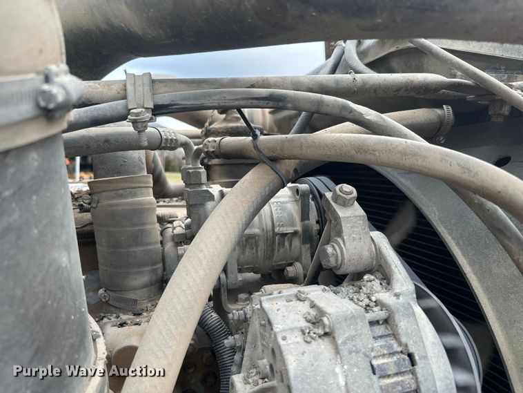 image for item NS9528 1990 Freightliner FLD dump truck