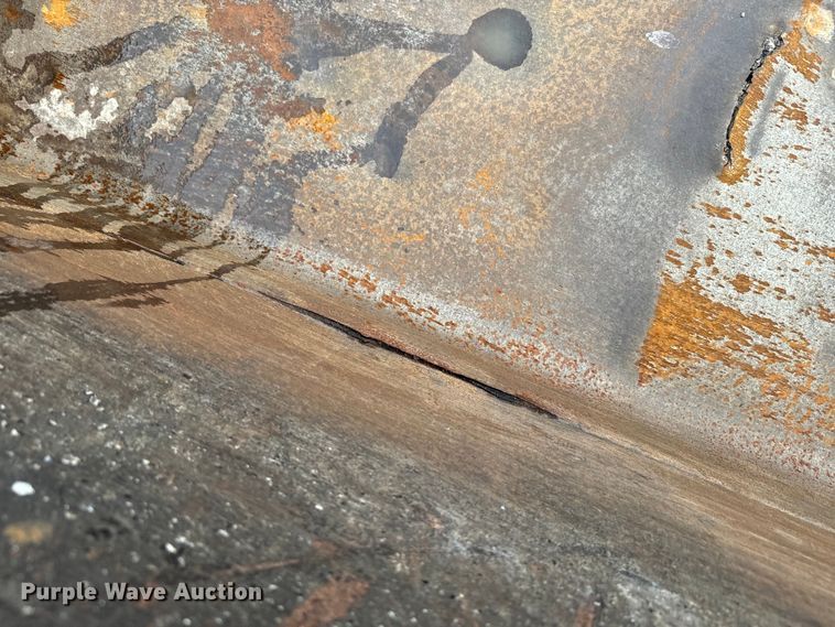 image for item NS9529 2000 International  4900 dump truck