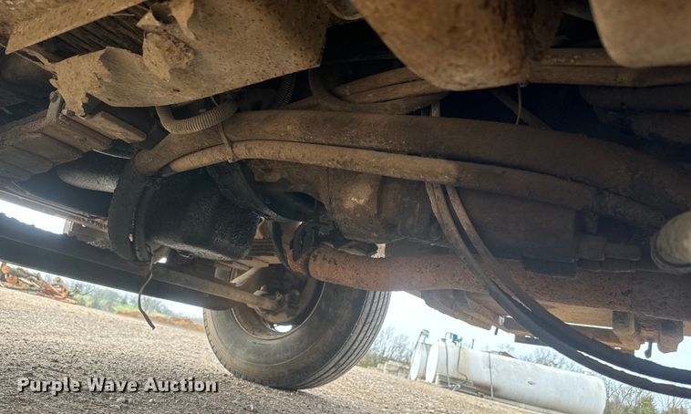 image for item NS9529 2000 International  4900 dump truck