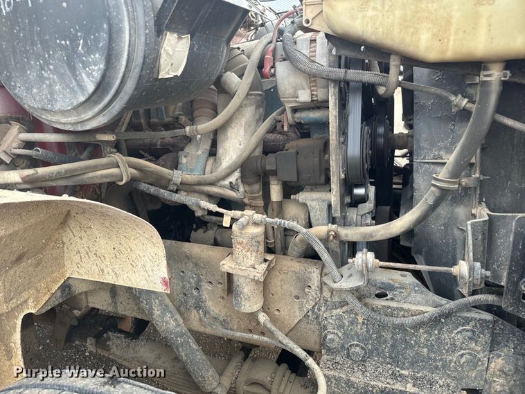 image for item NS9529 2000 International  4900 dump truck