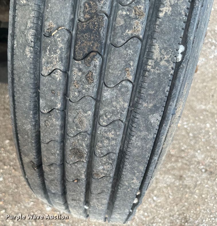 image for item NS9529 2000 International  4900 dump truck