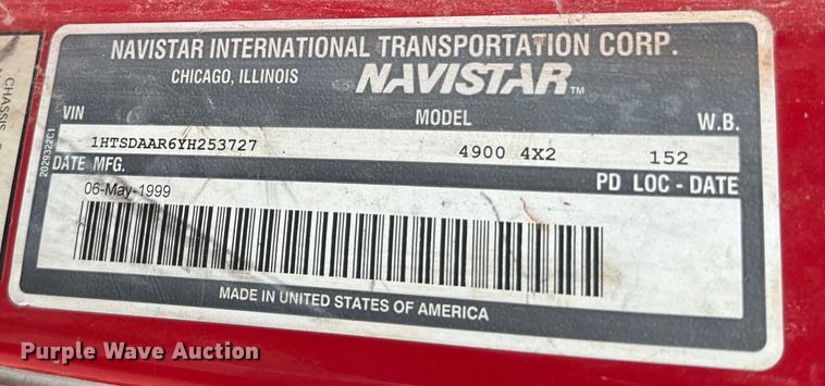 image for item NS9529 2000 International  4900 dump truck