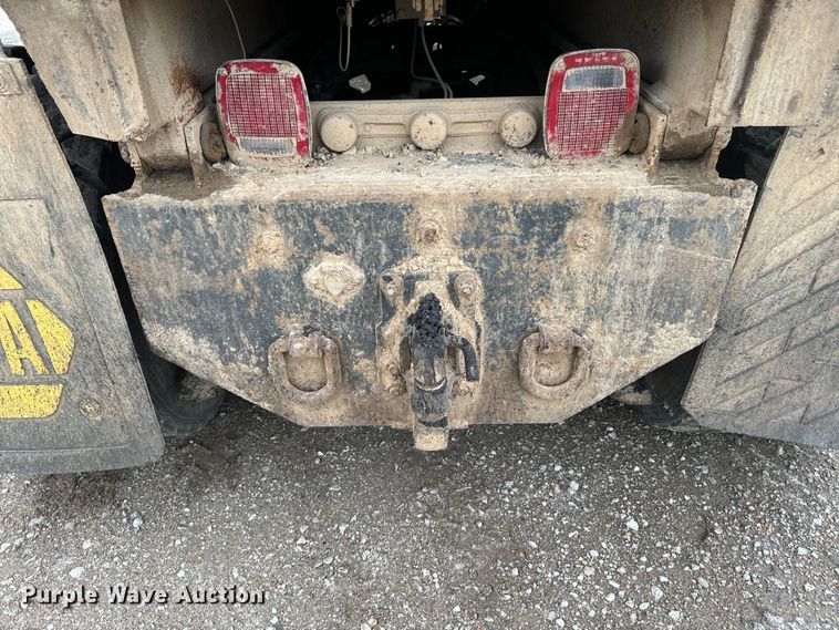 image for item NS9530 1986 International Harvester T-9370 dump truck