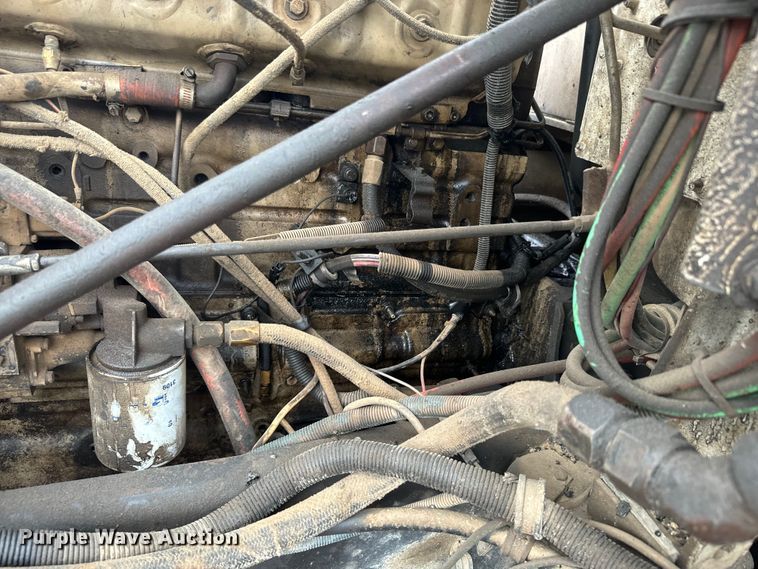 image for item NS9530 1986 International Harvester T-9370 dump truck