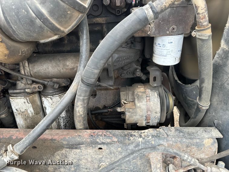 image for item NS9530 1986 International Harvester T-9370 dump truck