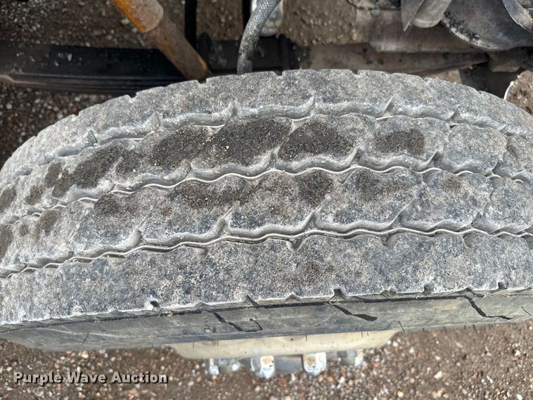 image for item NS9530 1986 International Harvester T-9370 dump truck