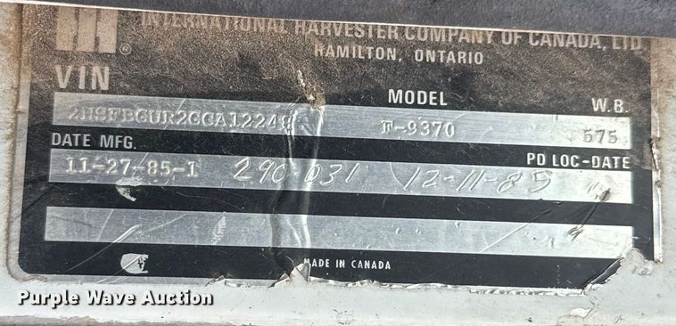 image for item NS9530 1986 International Harvester T-9370 dump truck