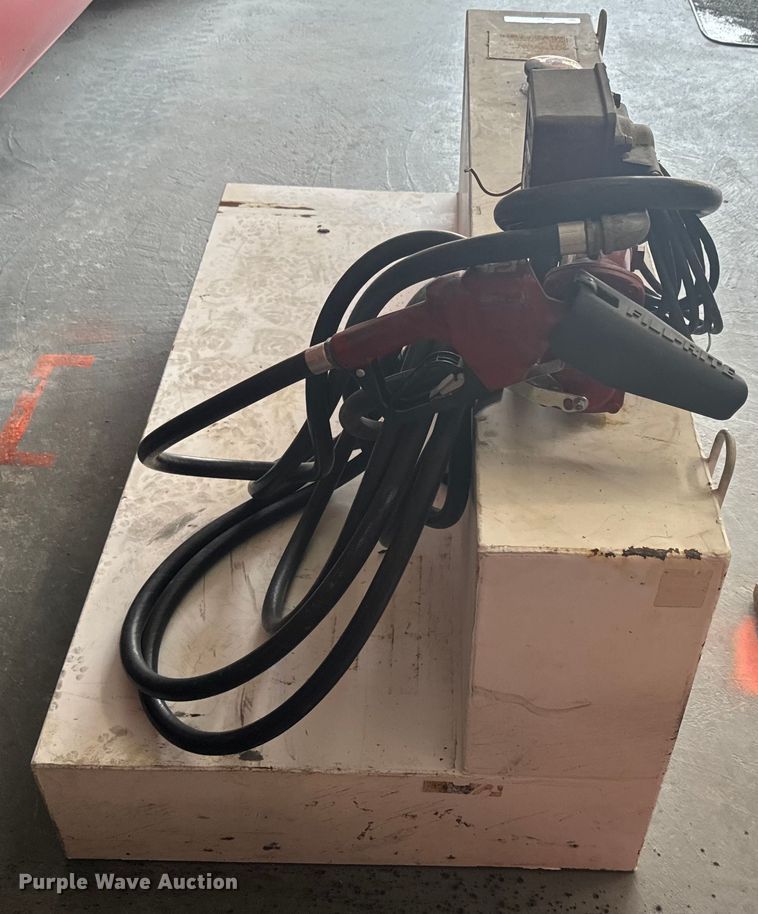 image for item NS9533 Delta Consolidated Industries Inc. 480000 fuel tank