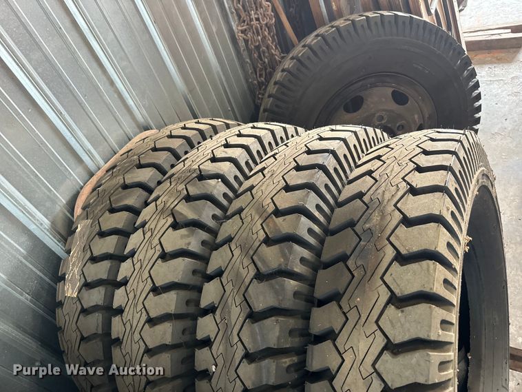 image for item NS9534 (5) 10.00-20 tires