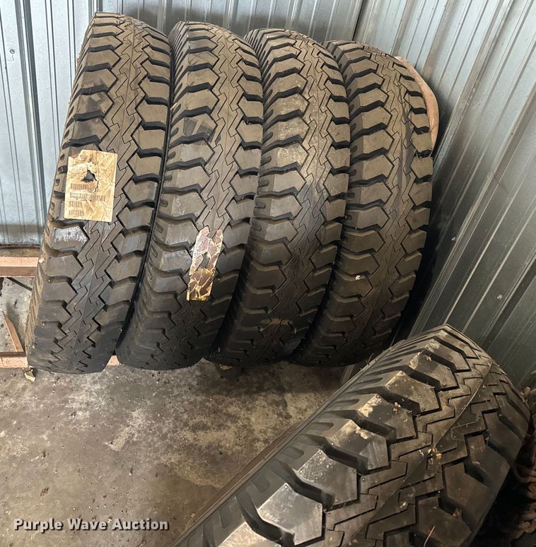 image for item NS9534 (5) 10.00-20 tires