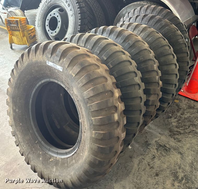image for item NS9536 (6) 11.00-20 tires