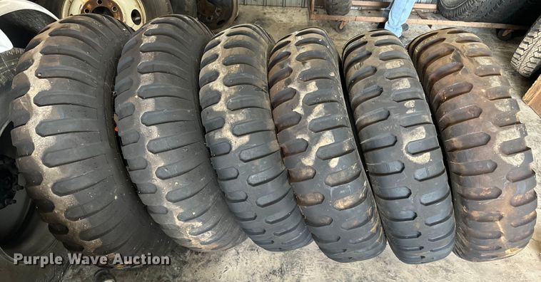 image for item NS9536 (6) 11.00-20 tires