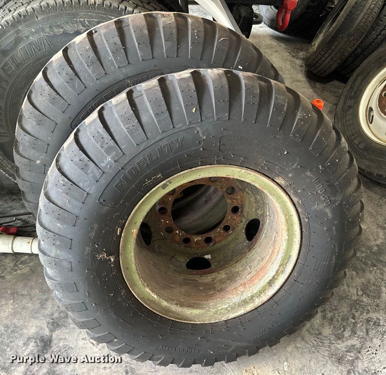 image for item NS9536 (6) 11.00-20 tires