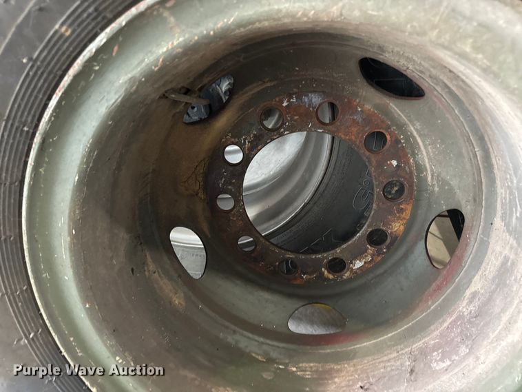 image for item NS9536 (6) 11.00-20 tires