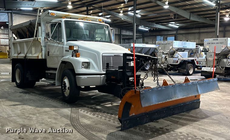 image for item NT9009 2002 Freightliner  FL70 dump truck