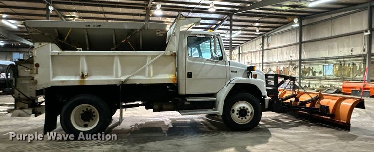 image for item NT9009 2002 Freightliner  FL70 dump truck