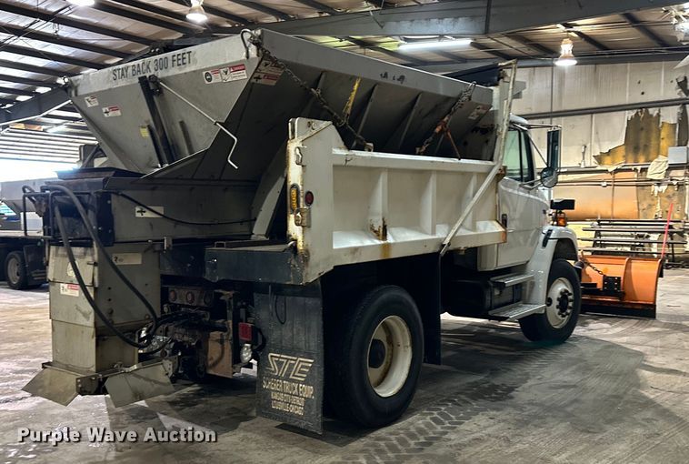 image for item NT9009 2002 Freightliner  FL70 dump truck