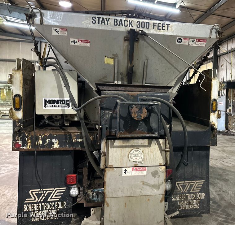 image for item NT9009 2002 Freightliner  FL70 dump truck