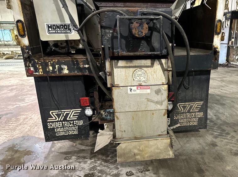 image for item NT9009 2002 Freightliner  FL70 dump truck